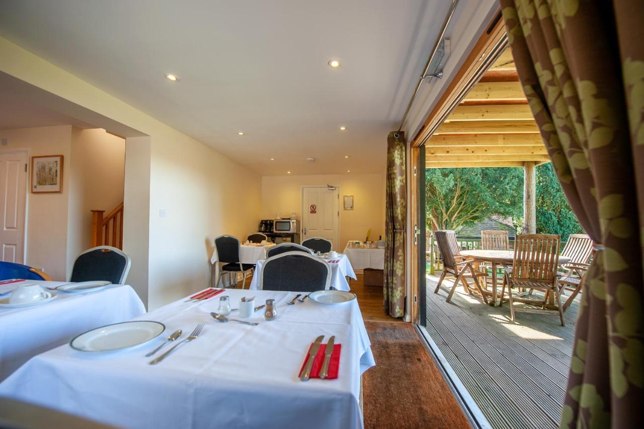 Oakside Lodge Guest House カンタベリー エクステリア 写真